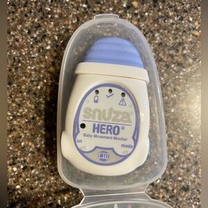 Snuza hero wearable baby monitor